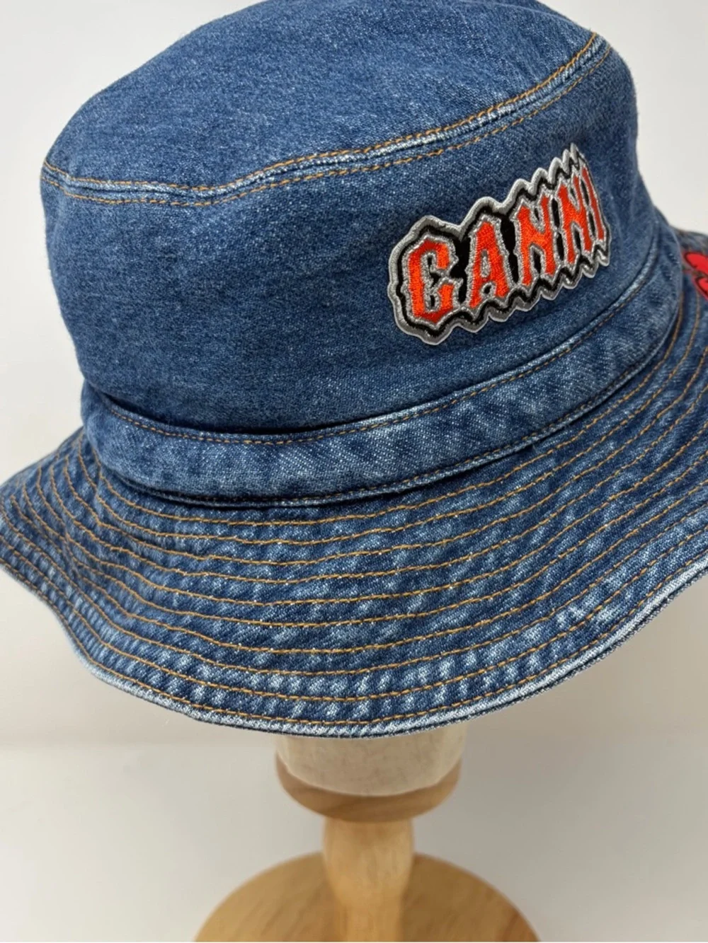 GANNI Denim‎ Bucket Hat Patch Logo New York Apple Blue
